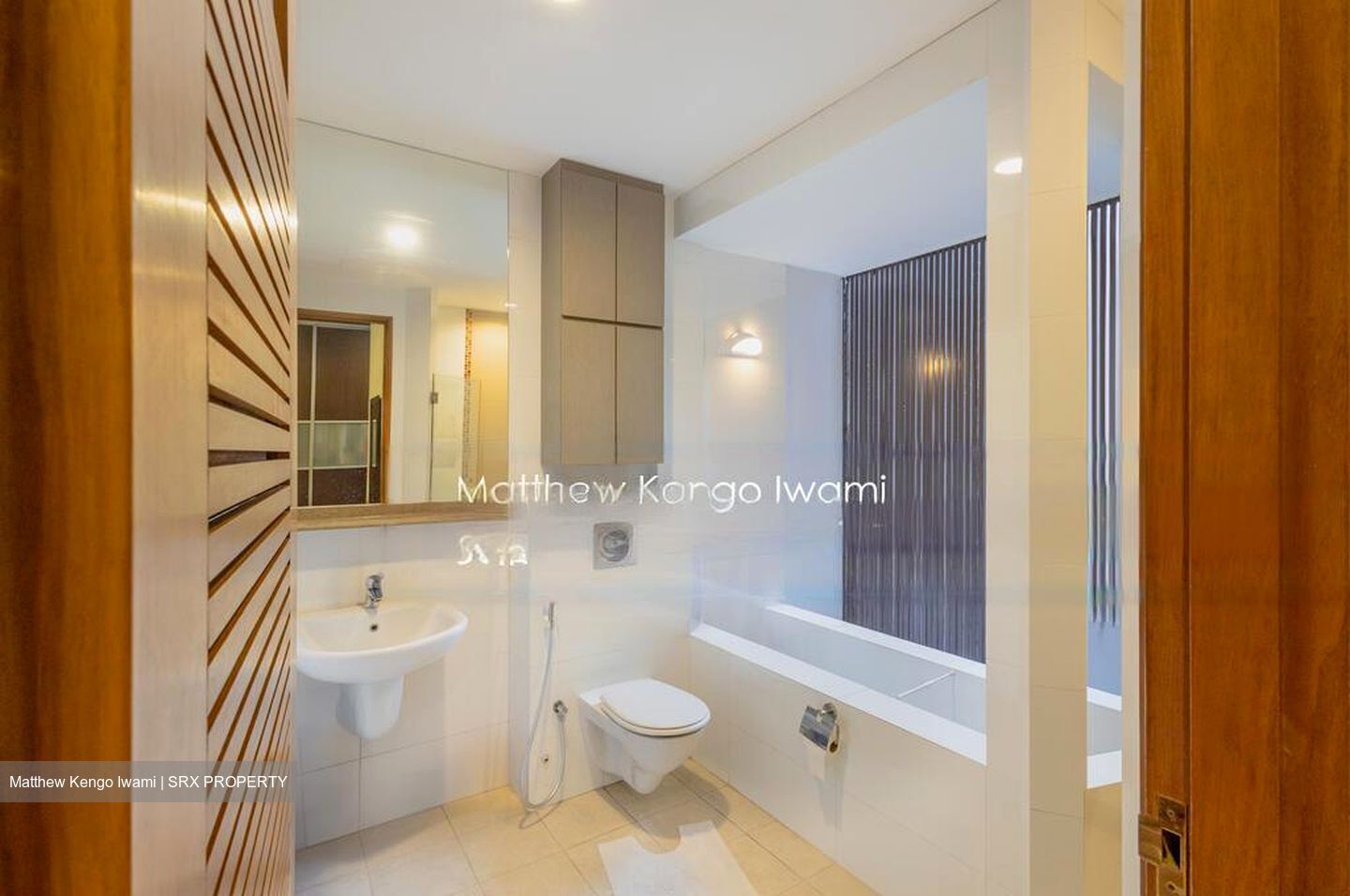 King's Road (D10), Semi-Detached #443179201